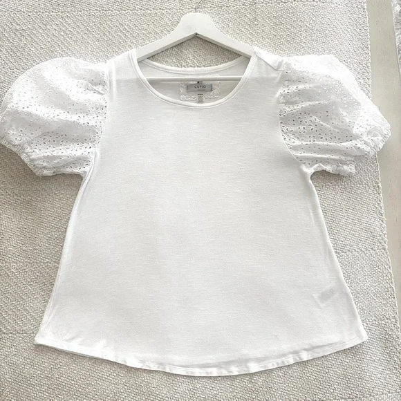 Cupio | White Eyelet Sleeve Curve Hemmed Women Top Medium - Picture 5 of 9